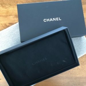 Chanel L-gusset Zip Wallet